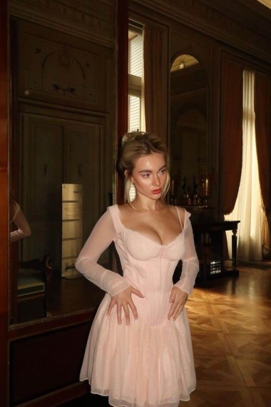 Livia Russian escort Milan (Milano) 2